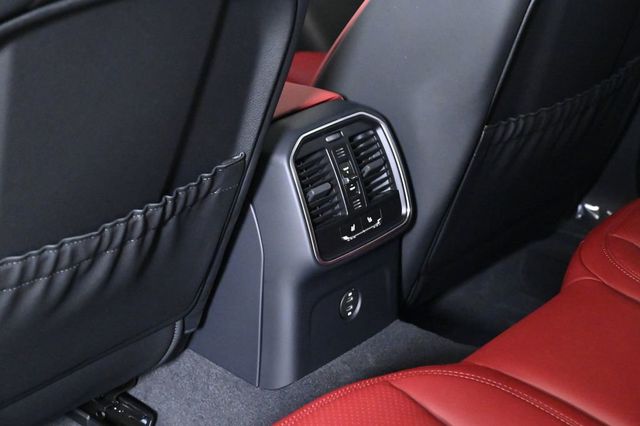 2026 Porsche Macan AWD - 22944983 - 19