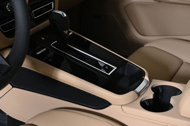 2026 Porsche Macan AWD - 22944987 - 23