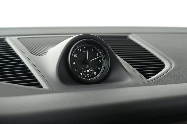 2026 Porsche Macan AWD - 22944992 - 19
