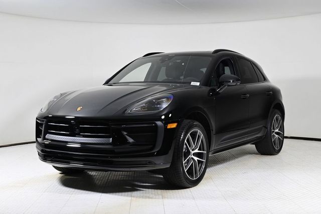 2026 Porsche Macan AWD - 22945011 - 0