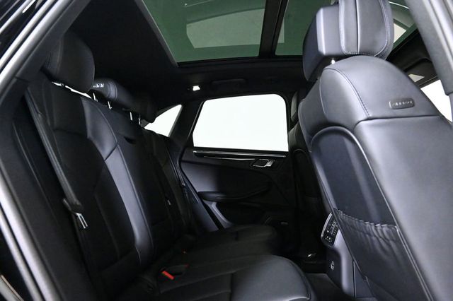 2026 Porsche Macan AWD - 22945011 - 17