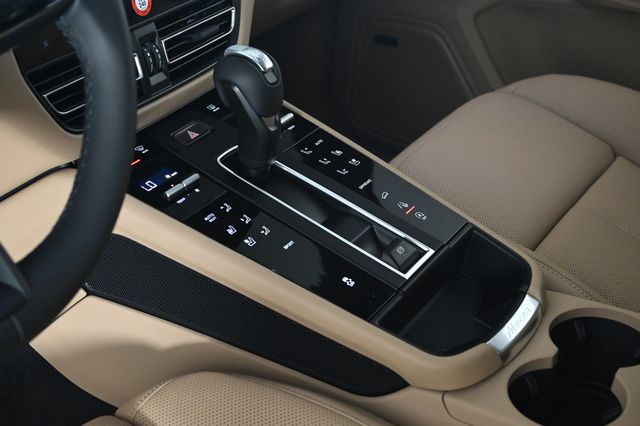 2026 Porsche Macan AWD - 22954843 - 24