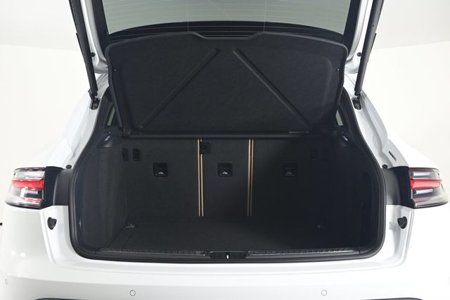 2026 Porsche Macan AWD - 22954843 - 25