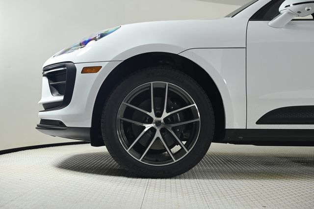 2026 Porsche Macan AWD - 22954843 - 27