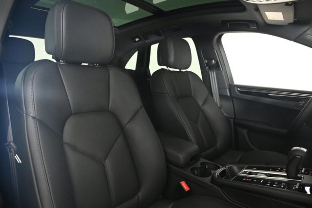 2026 Porsche Macan AWD - 22955935 - 17