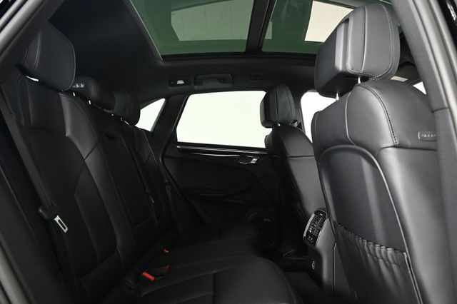 2026 Porsche Macan AWD - 22955935 - 18