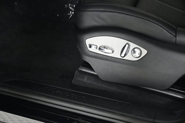 2026 Porsche Macan AWD - 22955935 - 24