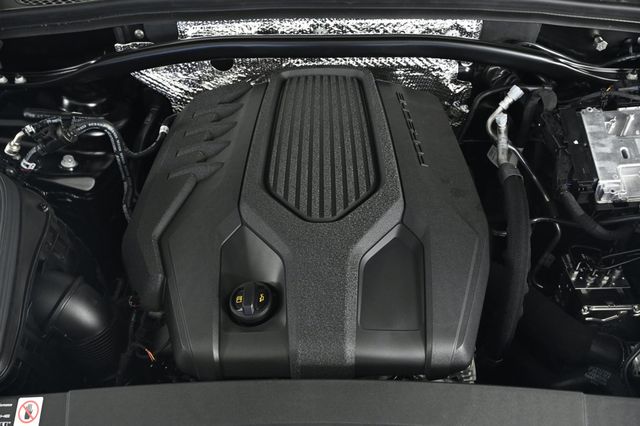 2026 Porsche Macan AWD - 22955935 - 26