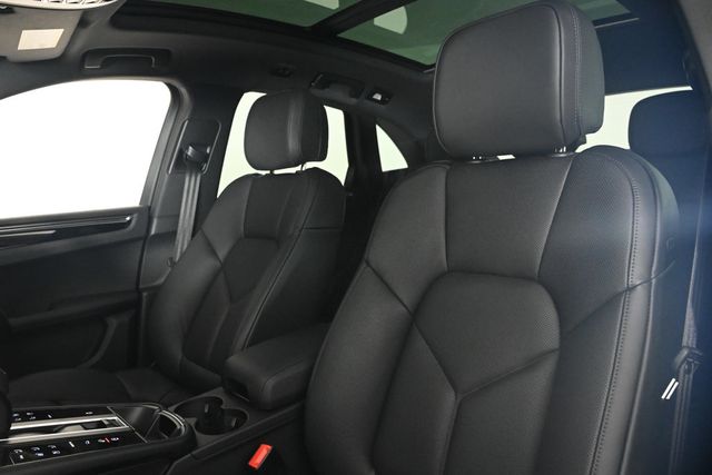 2026 Porsche Macan AWD - 22955935 - 4
