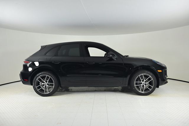2026 Porsche Macan AWD - 22955935 - 7
