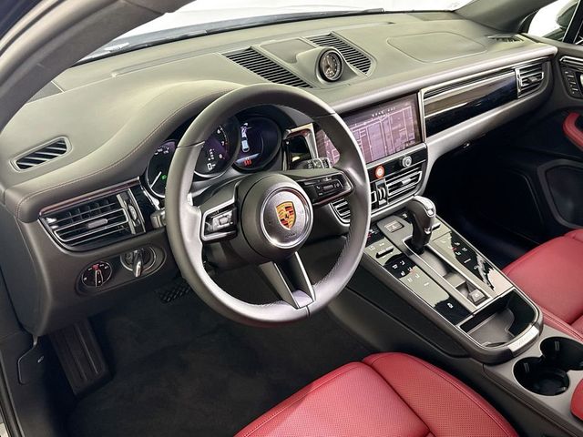 2026 Porsche Macan AWD - 23057421 - 3