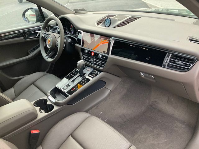 2026 Porsche Macan AWD - 22950023 - 18