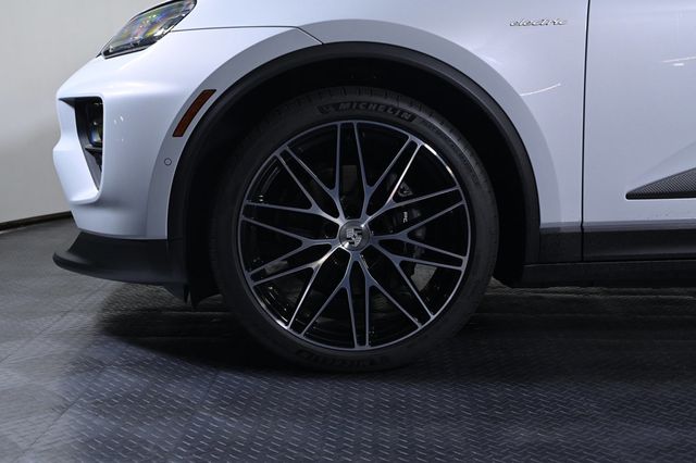 2026 Porsche Macan Electric 4 AWD - 23004160 - 24