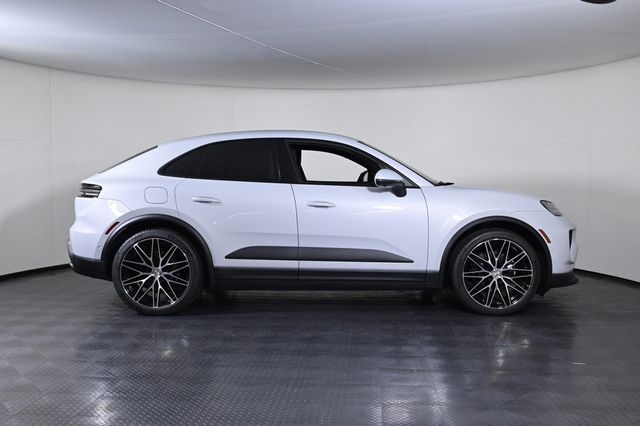 2026 Porsche Macan Electric 4 AWD - 23004160 - 7