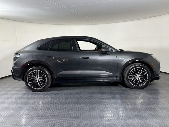 2026 Porsche Macan Electric 4 AWD - 23071455 - 7