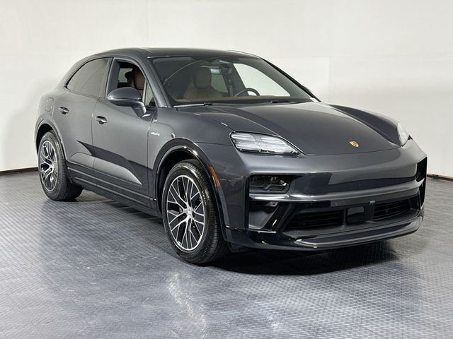 2026 Porsche Macan Electric 4 AWD - 23071455 - 8