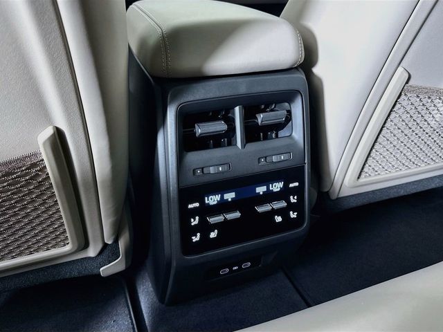 2026 Porsche Macan Electric 4S AWD - 23053157 - 18