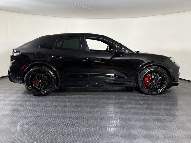 2026 Porsche Macan Electric GTS AWD - 23054342 - 7