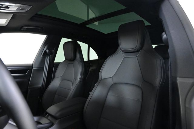 2026 Porsche Macan Electric RWD - 22989644 - 4