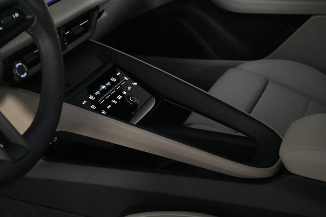 2026 Porsche Macan Electric RWD - 23002813 - 20