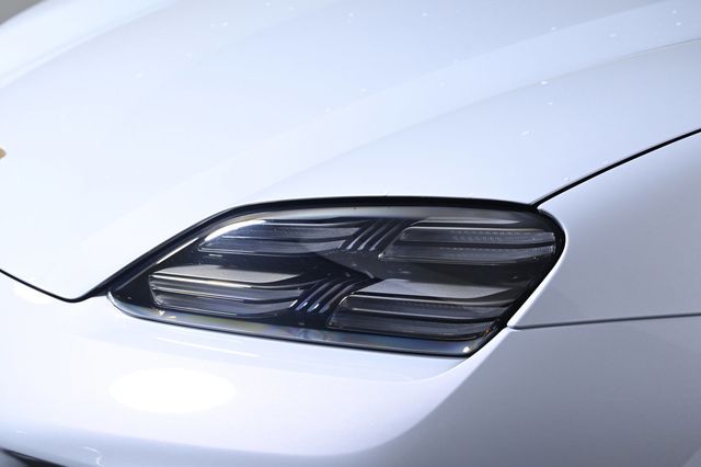 2026 Porsche Macan Electric RWD - 23002838 - 22