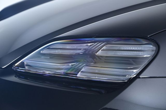 2026 Porsche Macan Electric Turbo AWD - 22990278 - 10