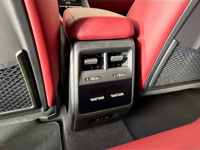 2026 Porsche Macan Electric Turbo AWD - 23058001 - 18
