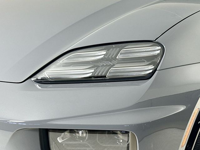 2026 Porsche Macan Electric Turbo AWD - 23058001 - 22
