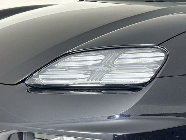 2026 Porsche Macan Electric Turbo AWD - 23058028 - 25