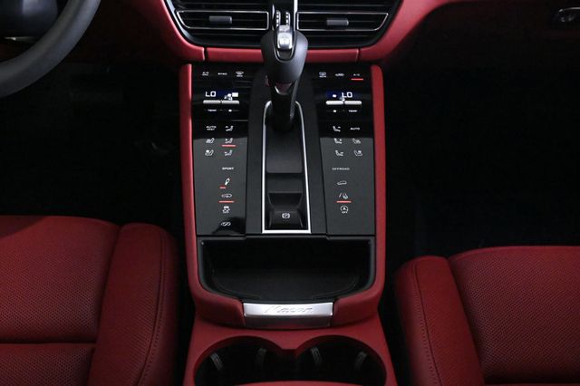 2026 Porsche Macan GTS AWD - 23002825 - 14