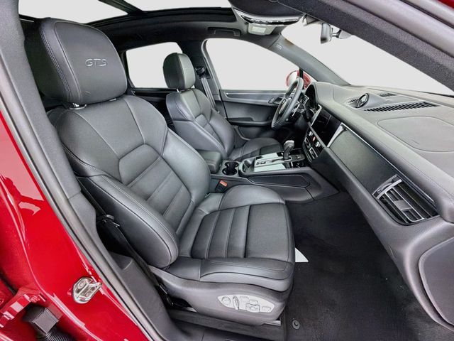 2026 Porsche Macan GTS AWD - 23067577 - 30
