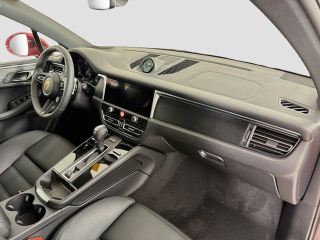 2026 Porsche Macan GTS AWD - 23067577 - 31