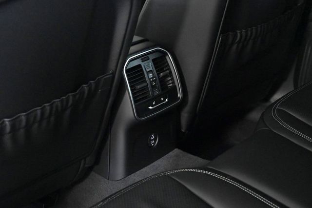 2026 Porsche Macan S AWD - 22944969 - 19