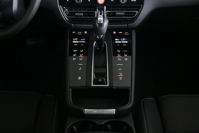 2026 Porsche Macan S AWD - 22950171 - 14