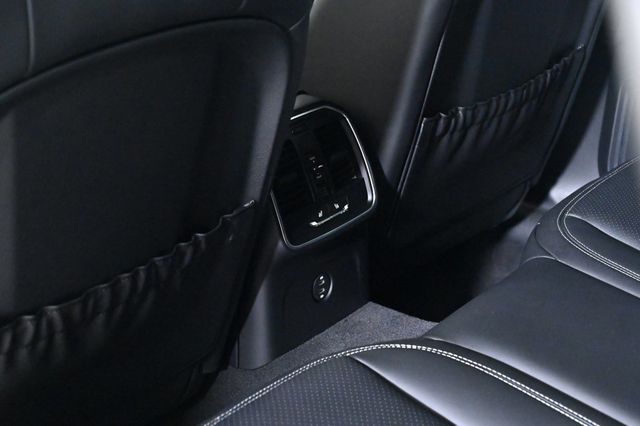 2026 Porsche Macan S AWD - 22950171 - 18