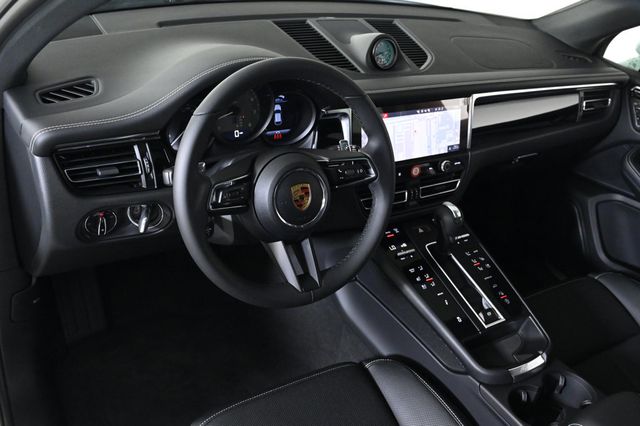 2026 Porsche Macan S AWD - 22950171 - 3