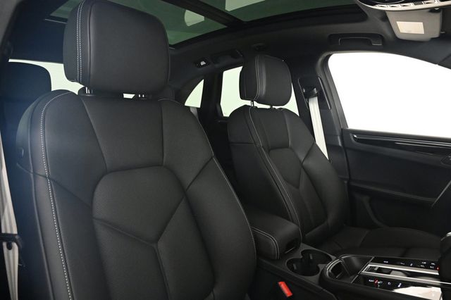 2026 Porsche Macan S AWD - 22955891 - 17