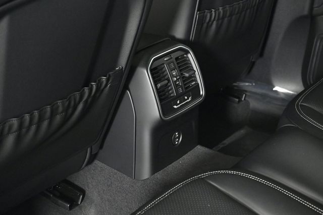 2026 Porsche Macan S AWD - 22955891 - 19