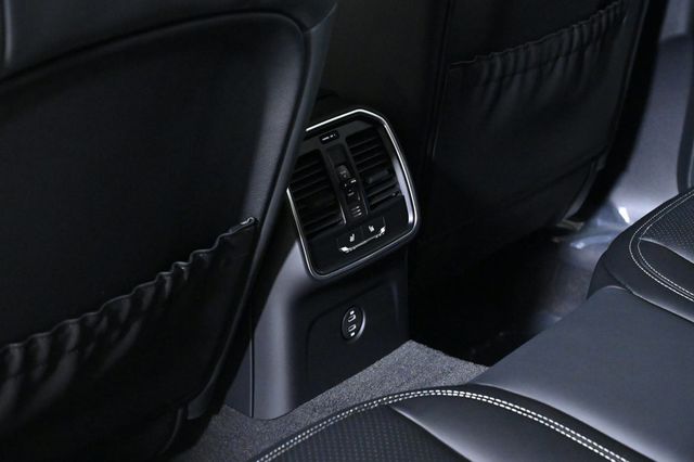 2026 Porsche Macan S AWD - 22969546 - 18