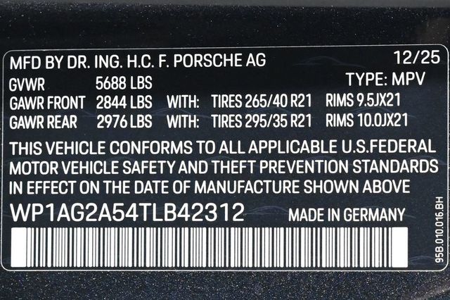 2026 Porsche Macan S AWD - 22983350 - 26