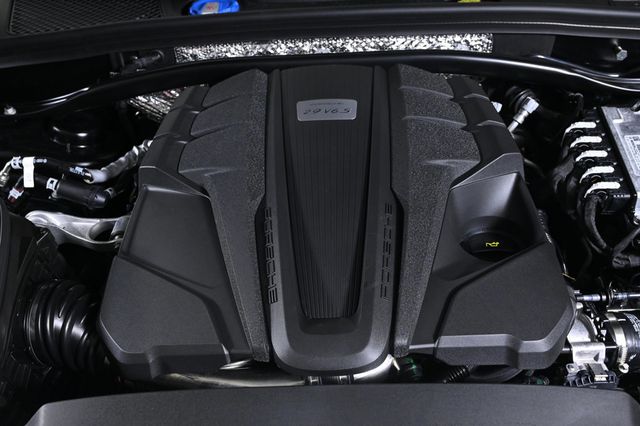 2026 Porsche Macan S AWD - 22987560 - 23