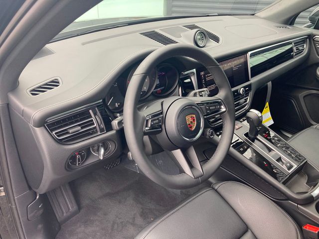 2026 Porsche Macan S AWD - 22931645 - 3