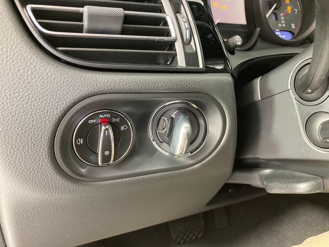 2026 Porsche Macan S AWD - 22952636 - 11