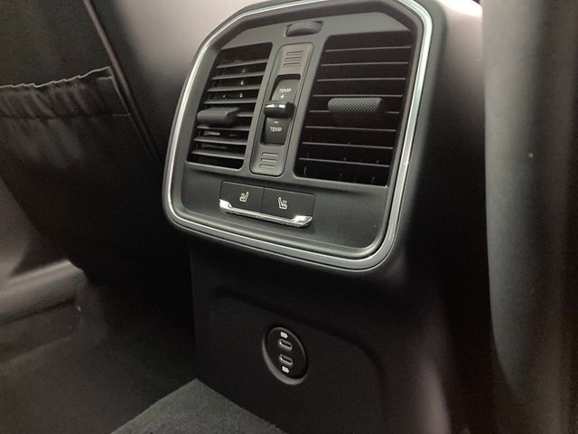 2026 Porsche Macan S AWD - 22952636 - 17