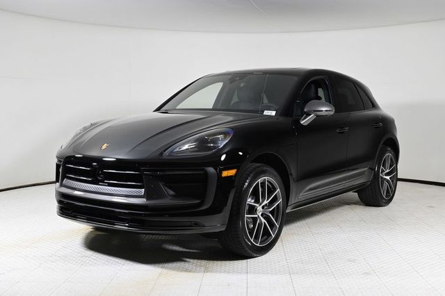 2026 Porsche Macan T AWD - 22944997 - 0
