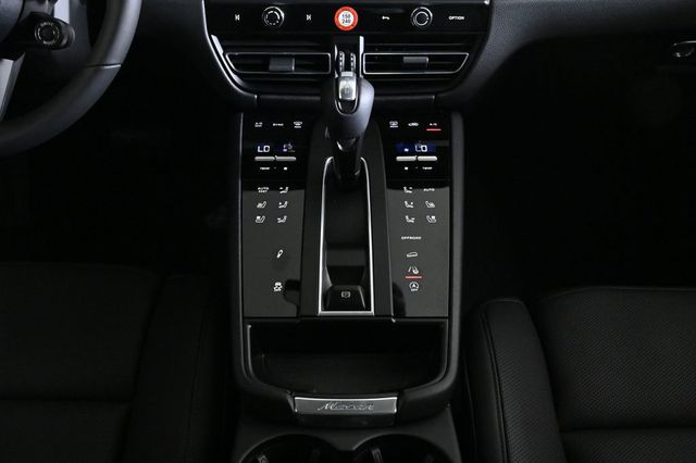 2026 Porsche Macan T AWD - 22944997 - 14