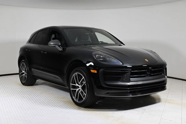 2026 Porsche Macan T AWD - 22944997 - 8