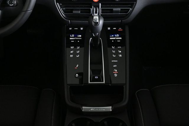 2026 Porsche Macan T AWD - 22944998 - 14