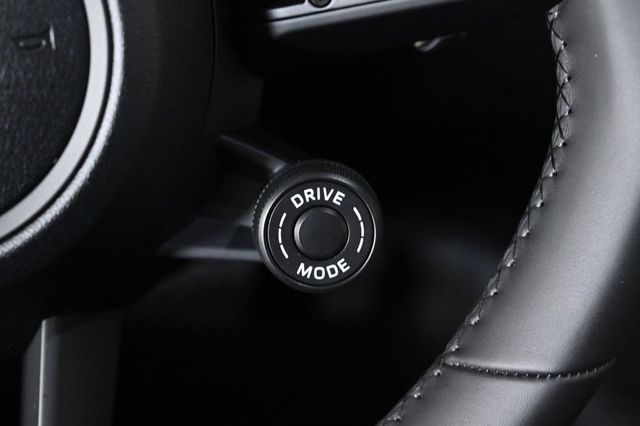 2026 Porsche Macan T AWD - 22944998 - 23