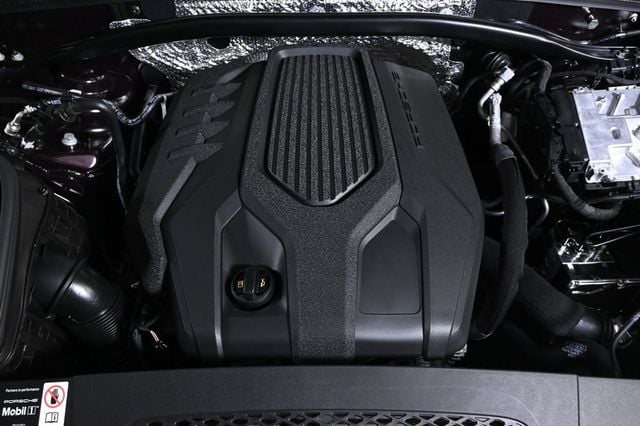 2026 Porsche Macan T AWD - 22944998 - 26